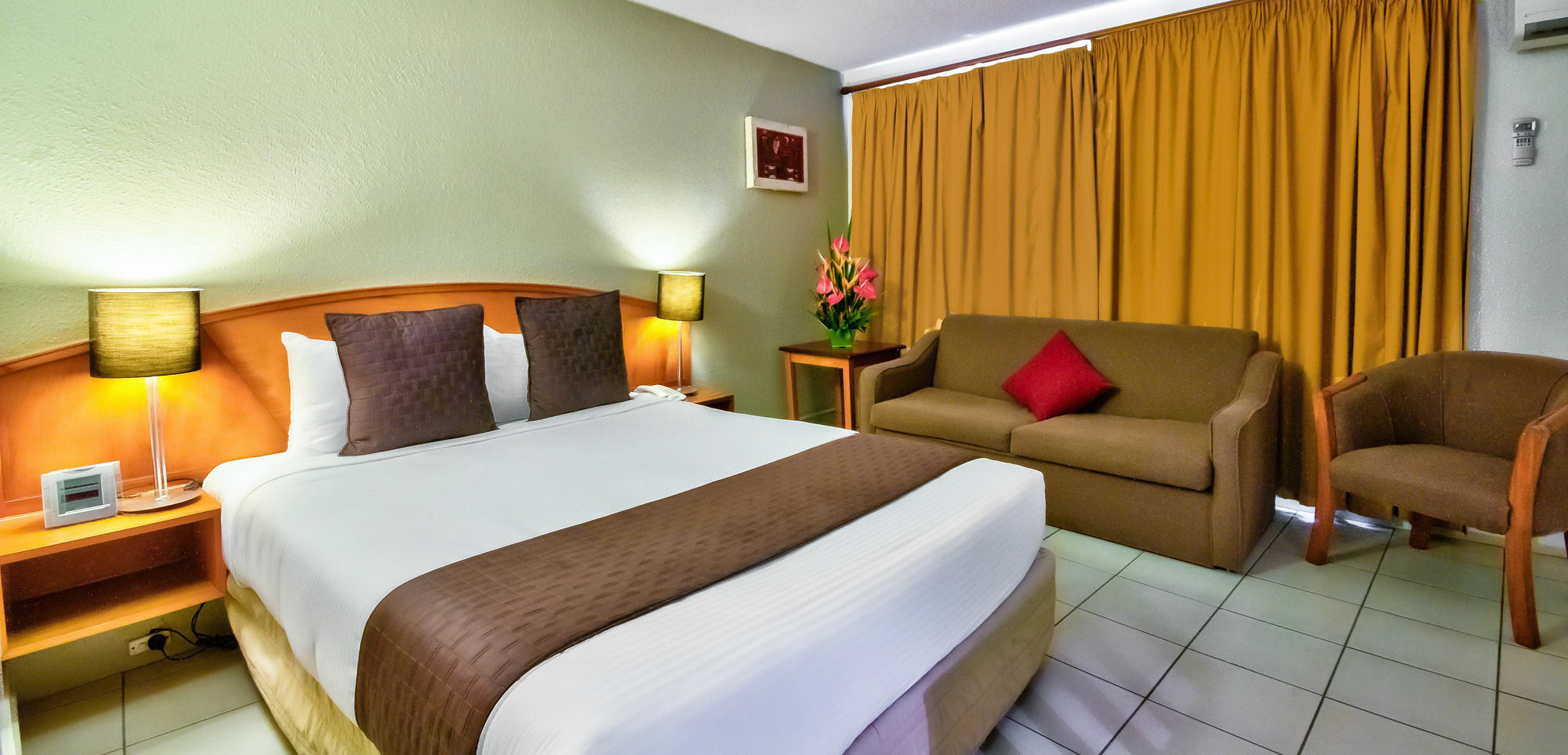 Tanoa Plaza Hotel Suva Exterior foto